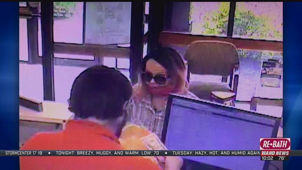 Sheriff: Woman claimed to have bomb in Springfield bank robbery